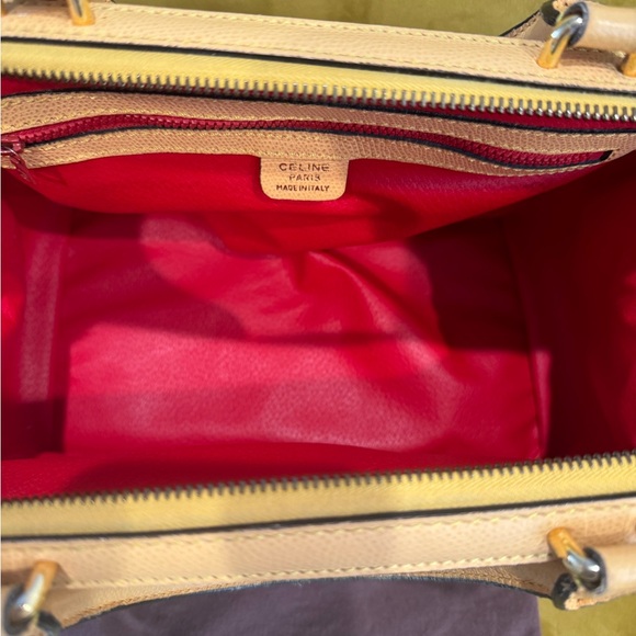 Celine Vintage Boston Leather Handbag.. - Picture 7 of 9